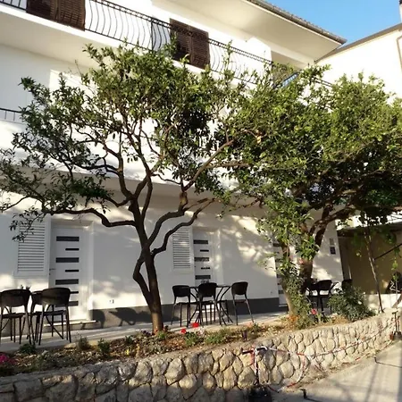 Studio In With Terrace, Air Conditioning, Wifi 4492-2 * Podgora